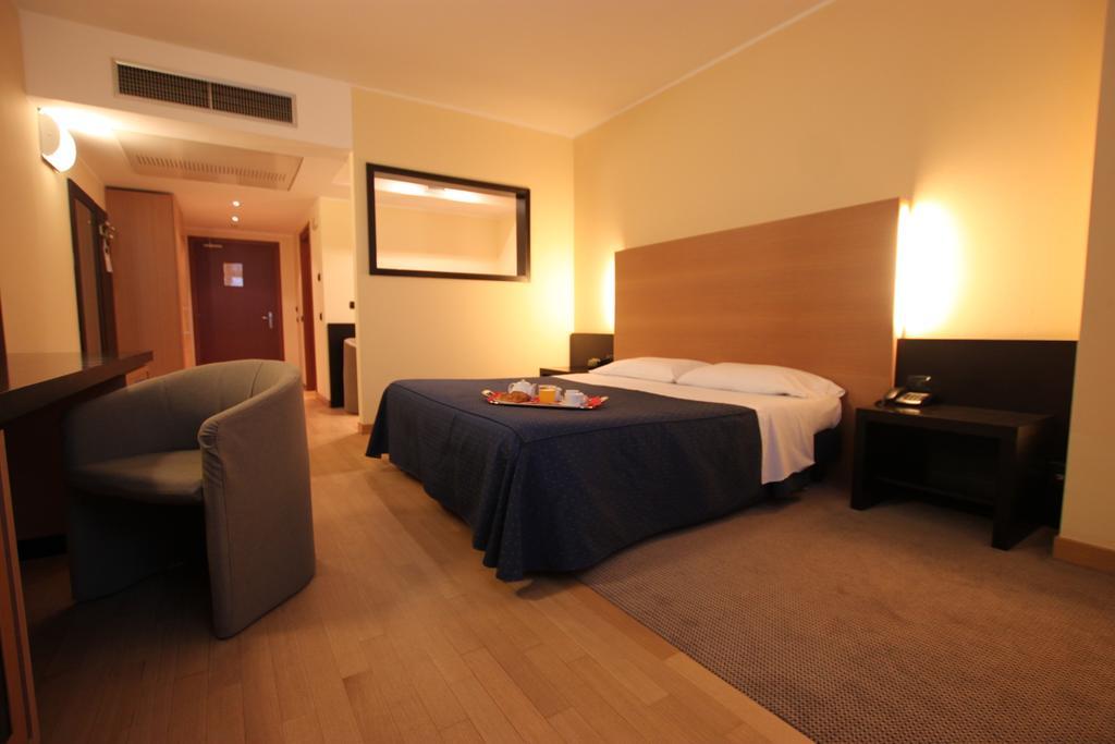Golf Hotel Milano Opera Kamer foto