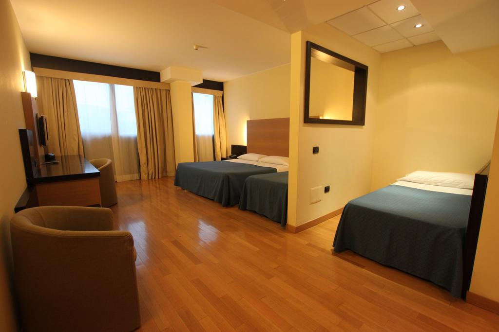 Golf Hotel Milano Opera Kamer foto
