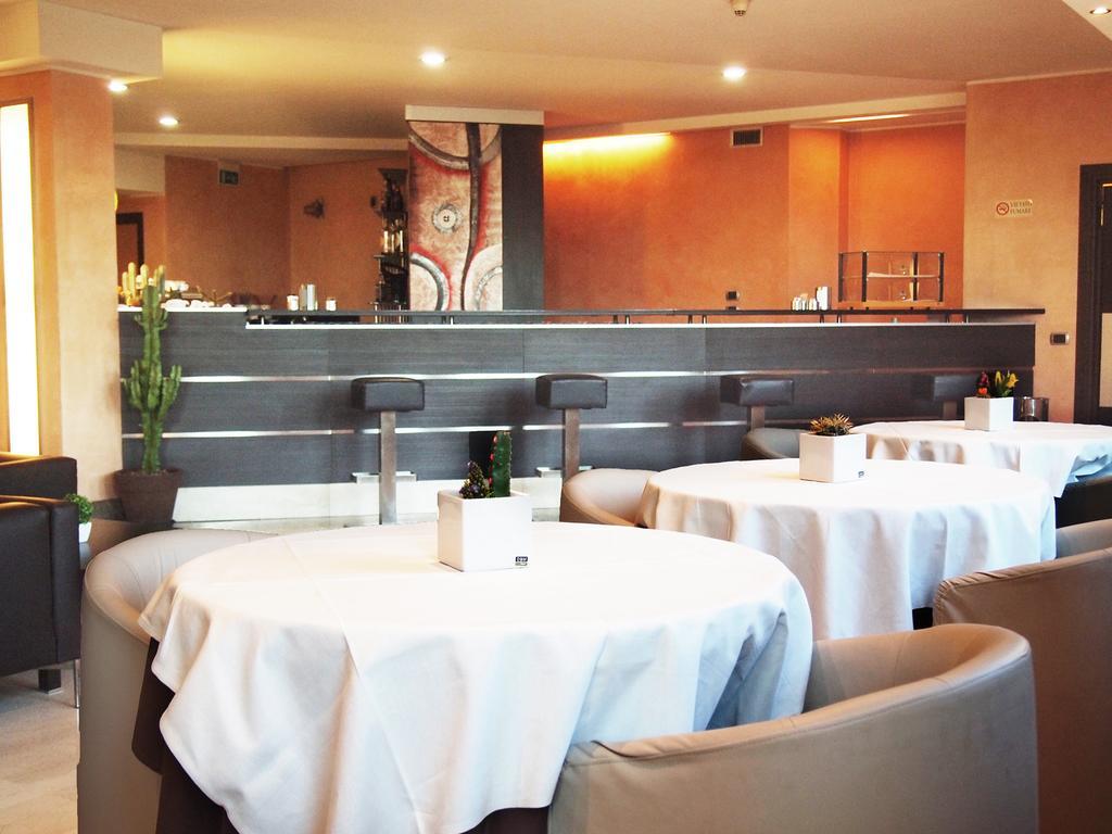 Golf Hotel Milano Opera Buitenkant foto